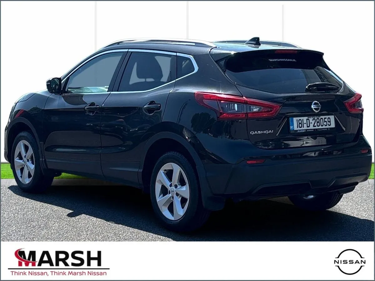 Nissan Qashqai 1.2  SV 5DR - Image 3