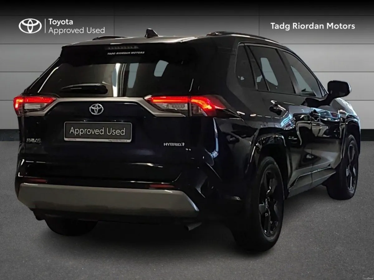 Toyota RAV4 HYBRID SPORT - Image 2