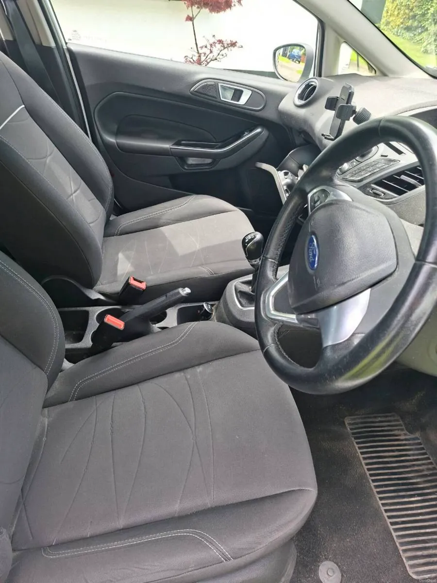 Ford Fiesta - Image 3