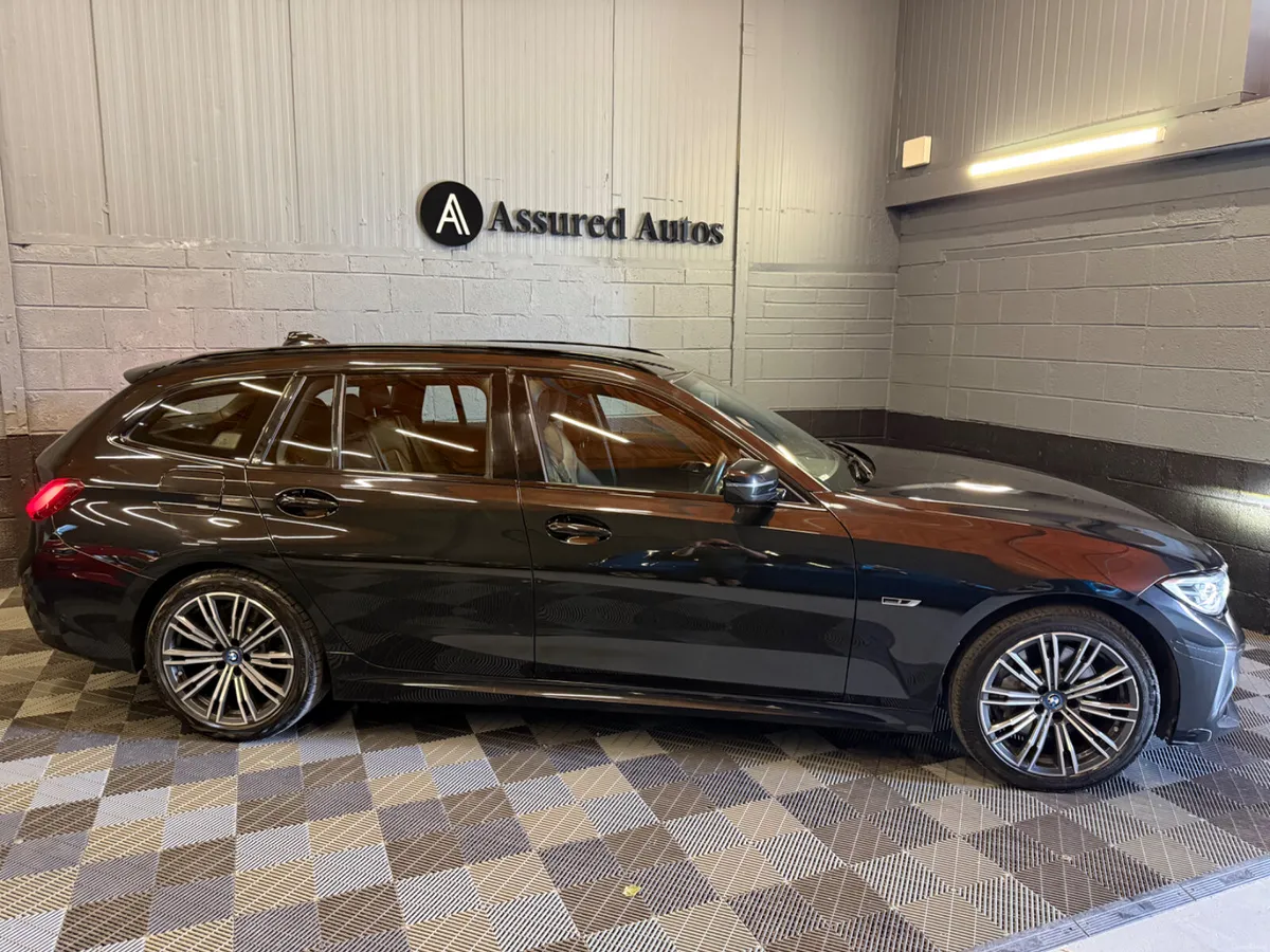 221 BMW 330E M-Sport Touring - Image 2
