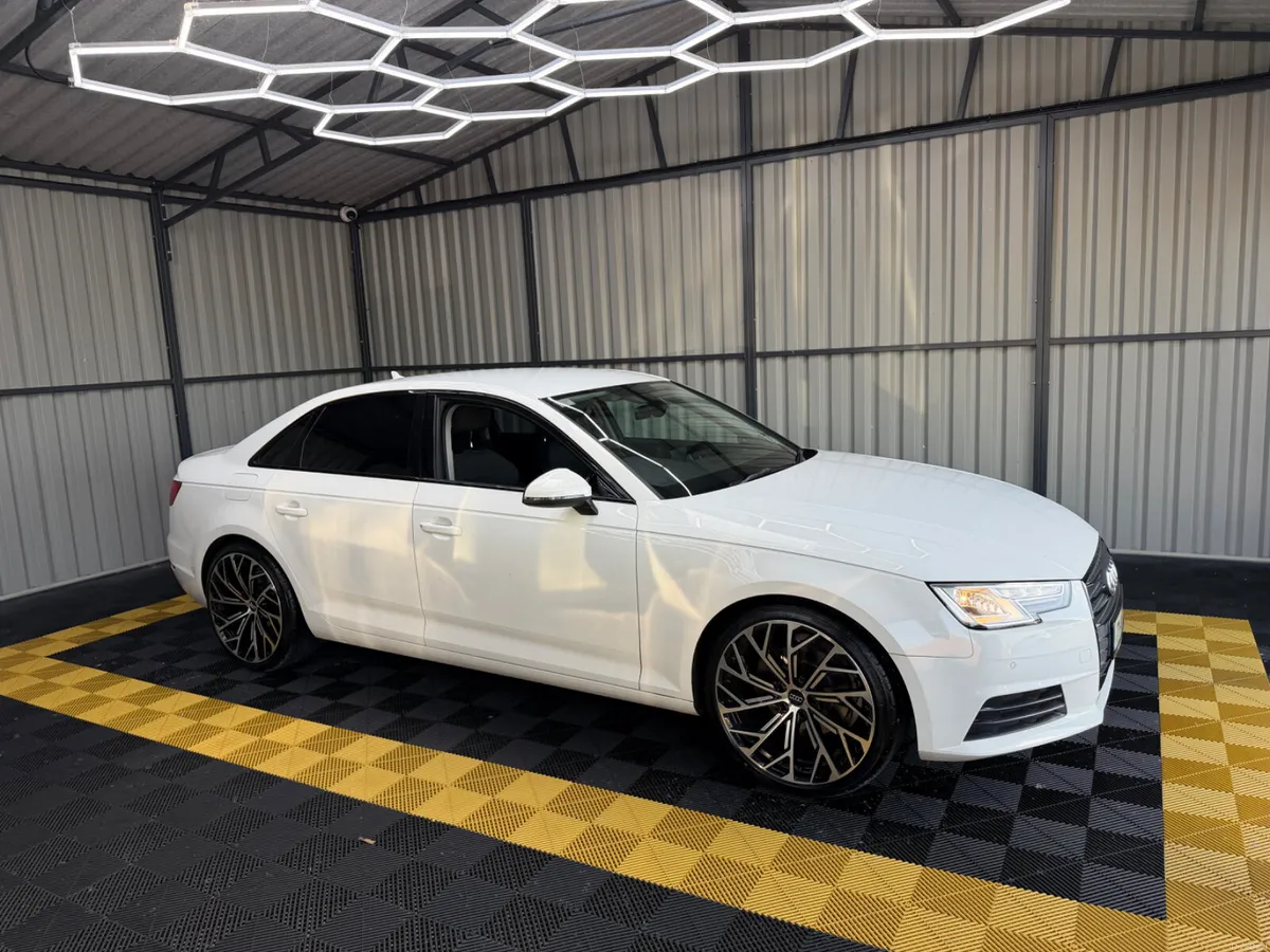 Audi A4 2017 2.0Tdi Attraction Auto - Image 2