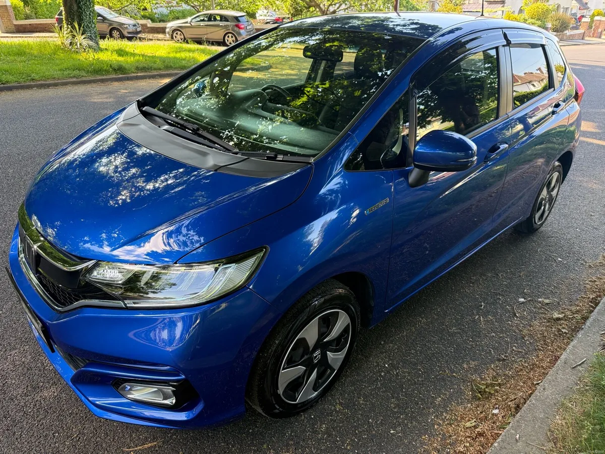 2019 Honda Fit 22000 kms only - Image 2