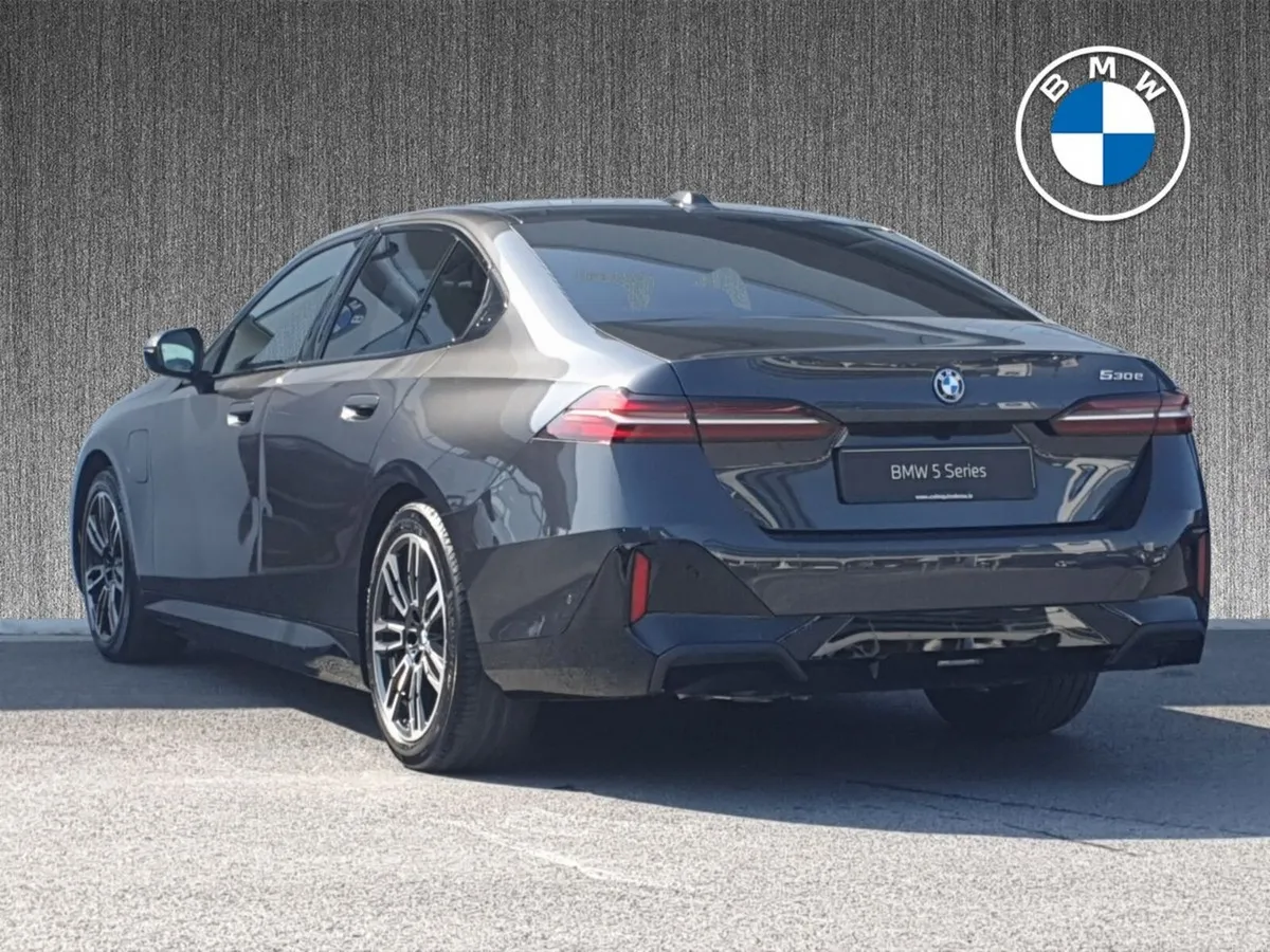BMW 5-Series 530e M Sport Saloon - Image 2