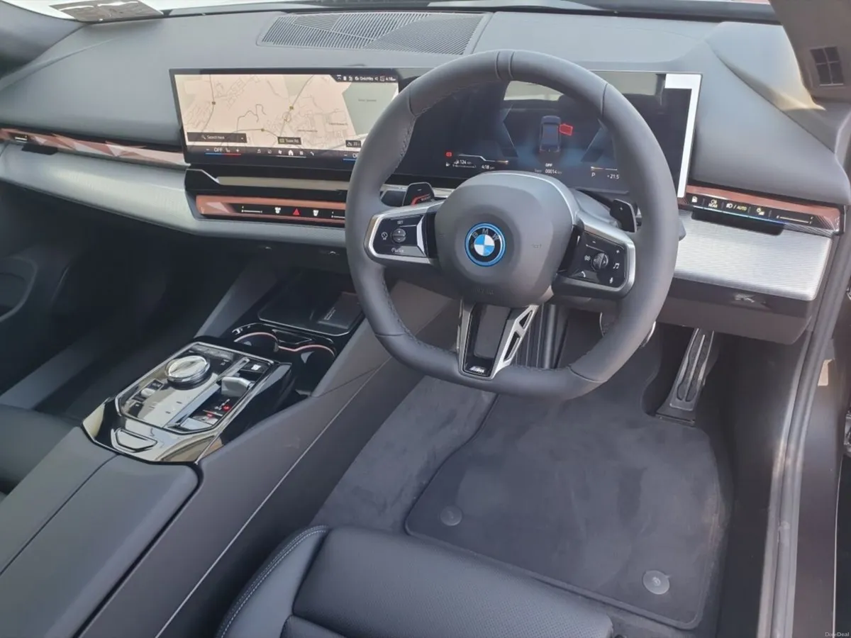 BMW 5-Series 530e M Sport Saloon - Image 6