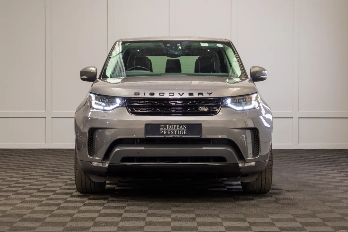 182 Land Rover Discovery HSE 7 Seater - Image 2