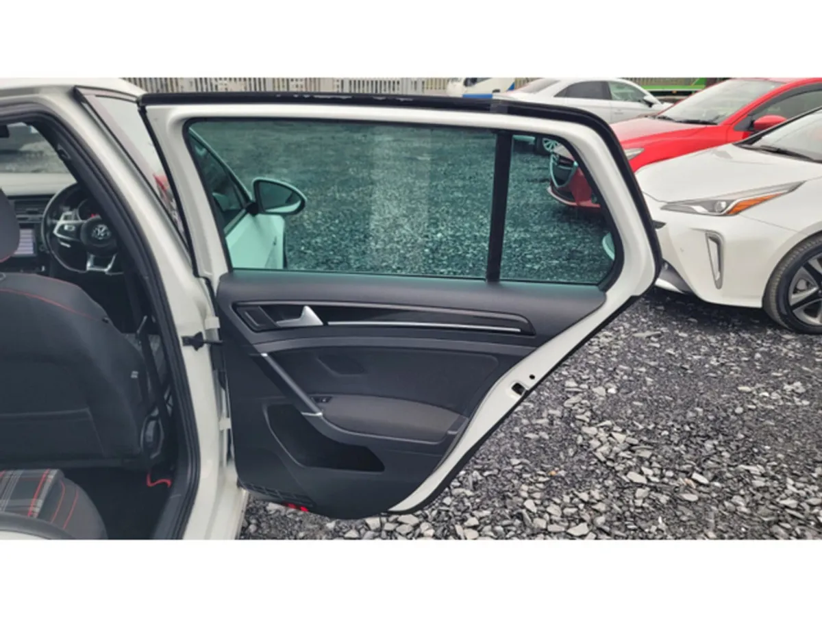 Volkswagen Golf GTI2.0 AUTOMATIC LOW MILEAGE (J561 - Image 4