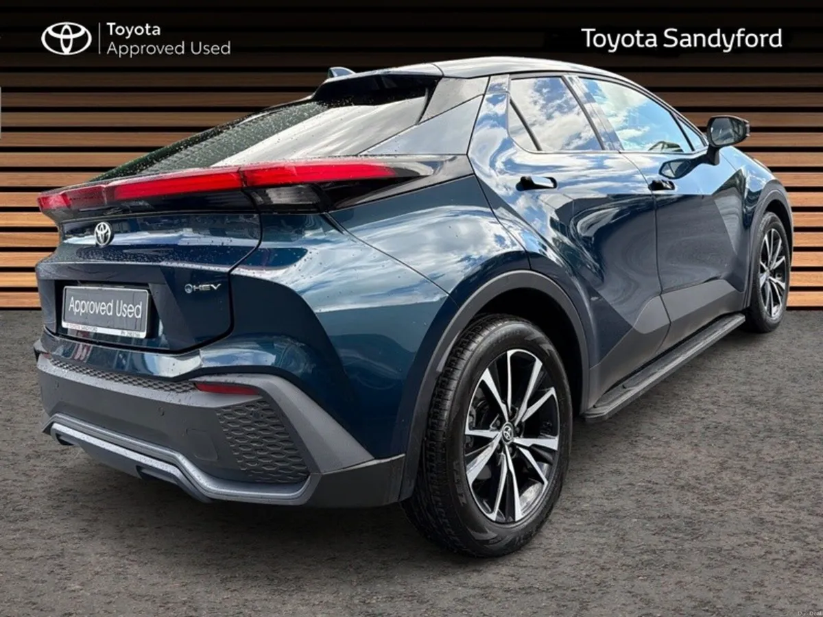 Toyota C-HR HYBRID SPORT WITH EXTRAS // HEATED SEA - Image 2