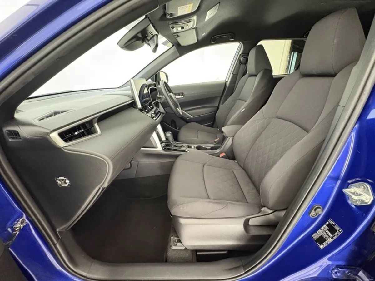 Toyota Corolla Cross Sport Hybrid - Image 6
