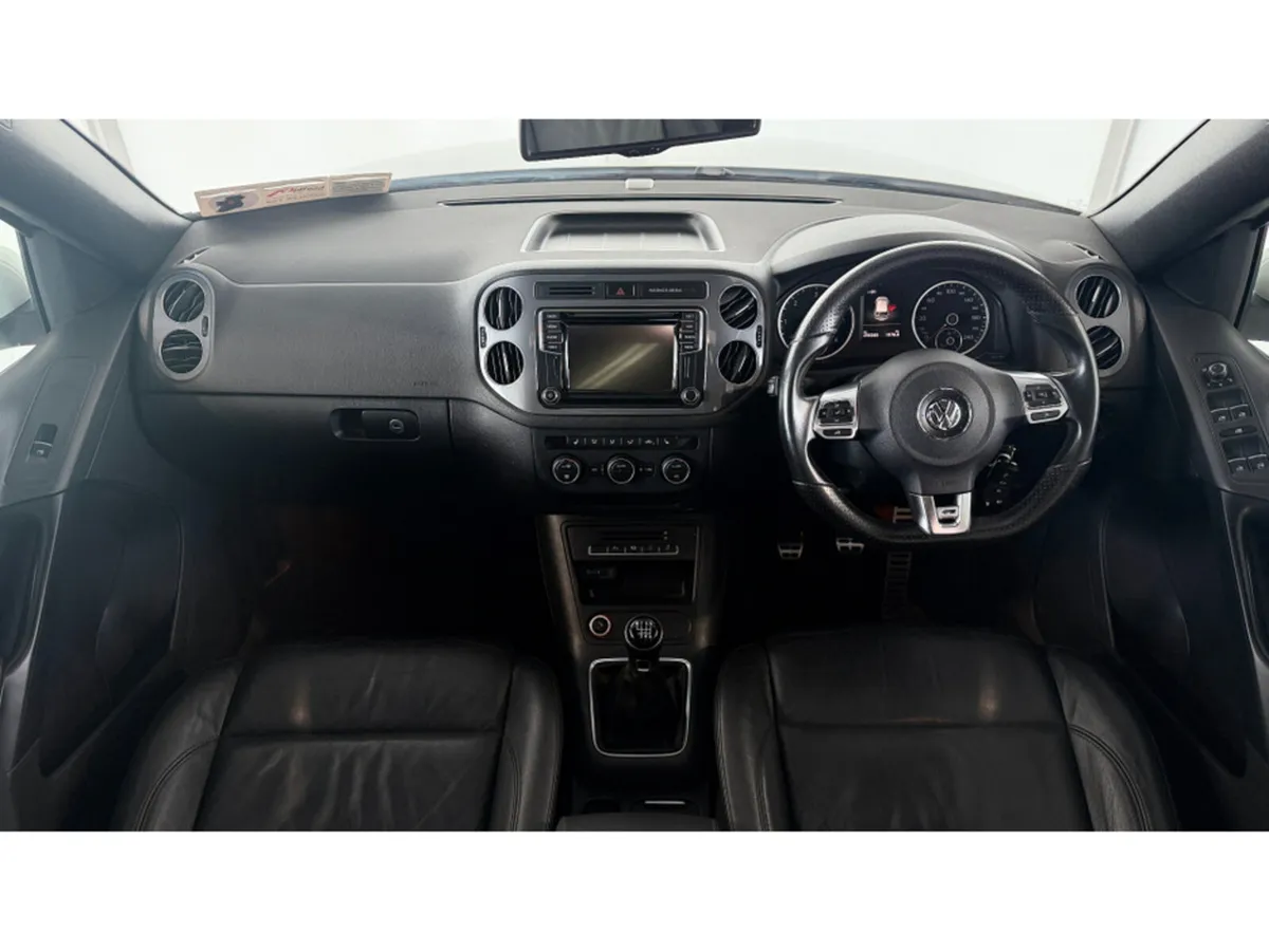 Volkswagen Tiguan EDITION-R 2.0 TDI 110HP MANUAL 6 - Image 4