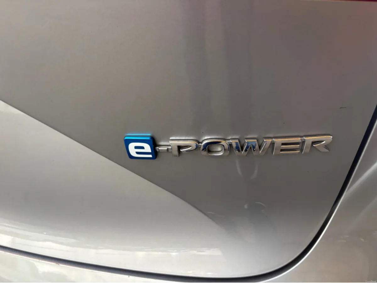 Nissan Qashqai EPOWER SV PREMIUM GR R RR 4DR AUTO - Image 3