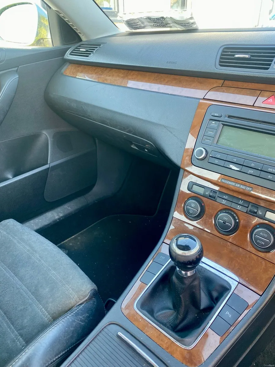 Volkswagen Passat - Image 6