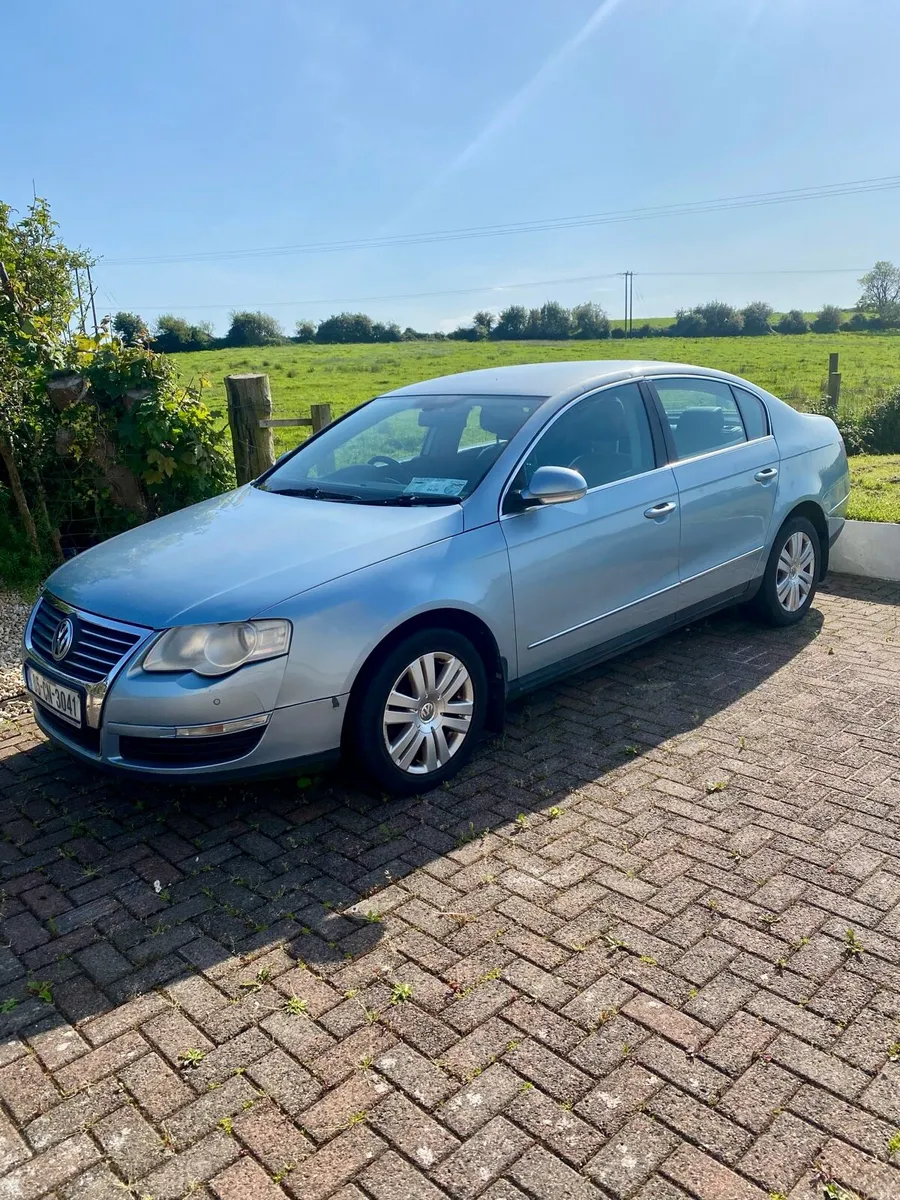 Volkswagen Passat - Image 2