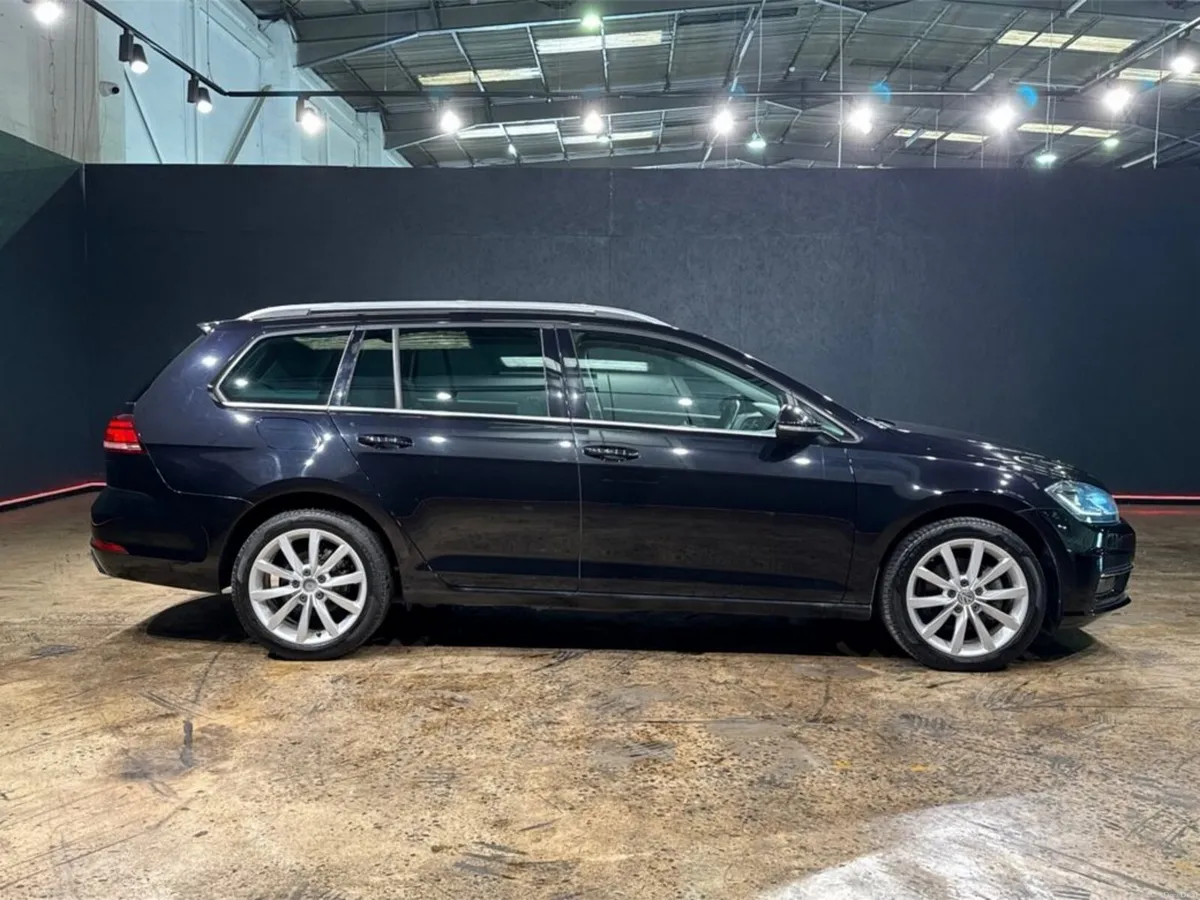 Volkswagen Golf ESTATE 1.2 TSI AUTOMATIC - REVERSE - Image 3