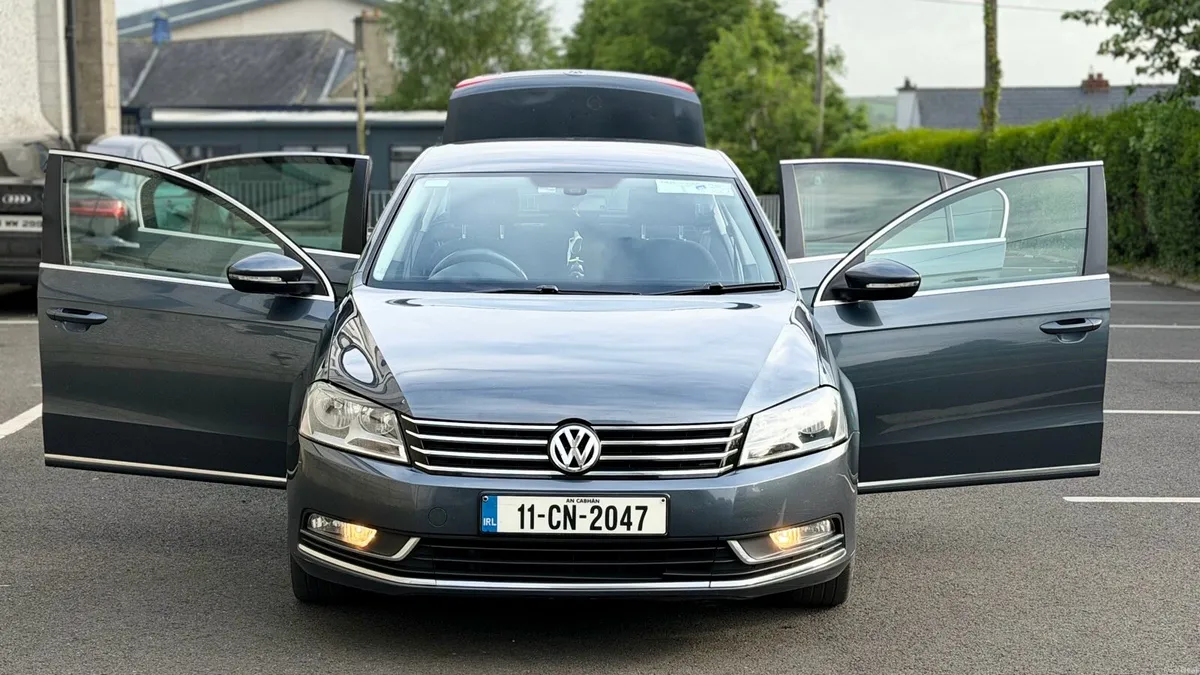 Volkswagen 2500 - Image 1