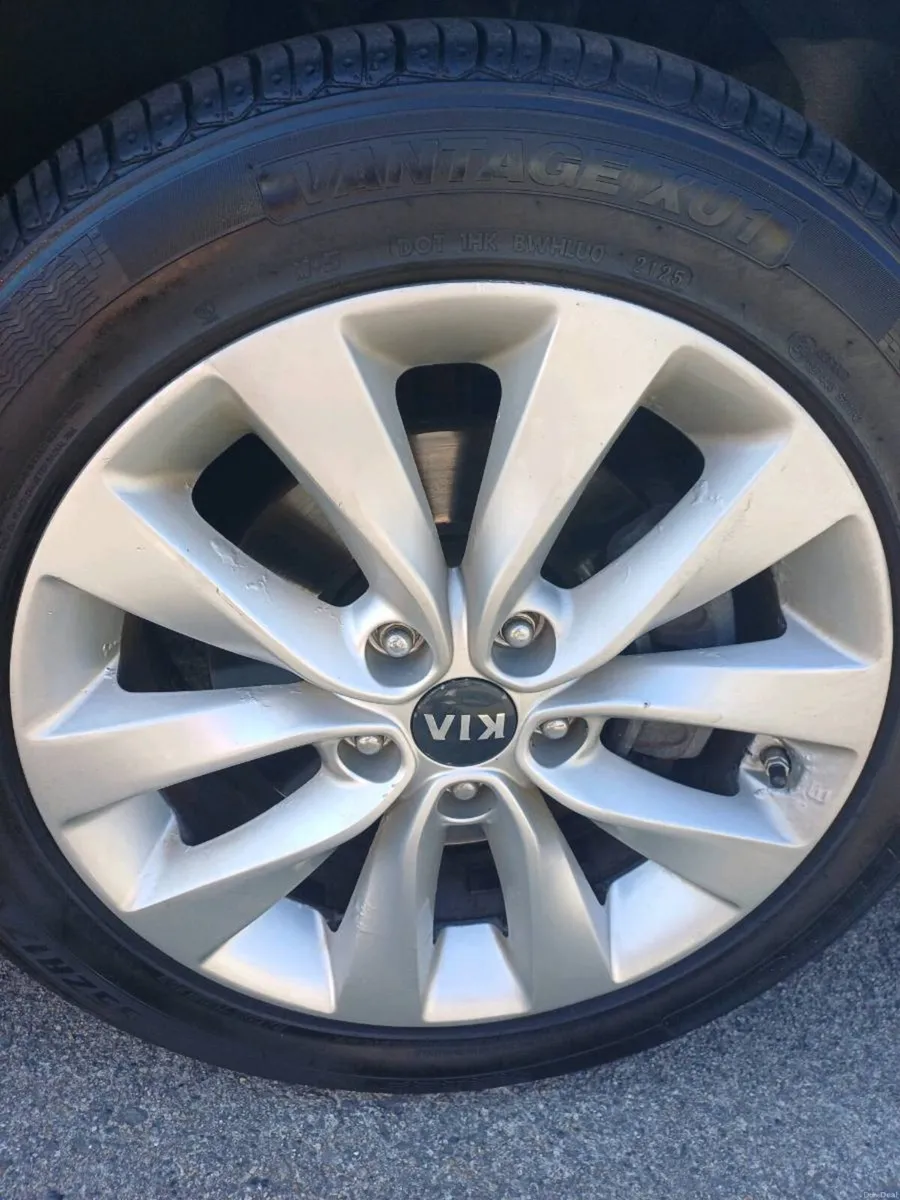 182 kia optima - Image 3