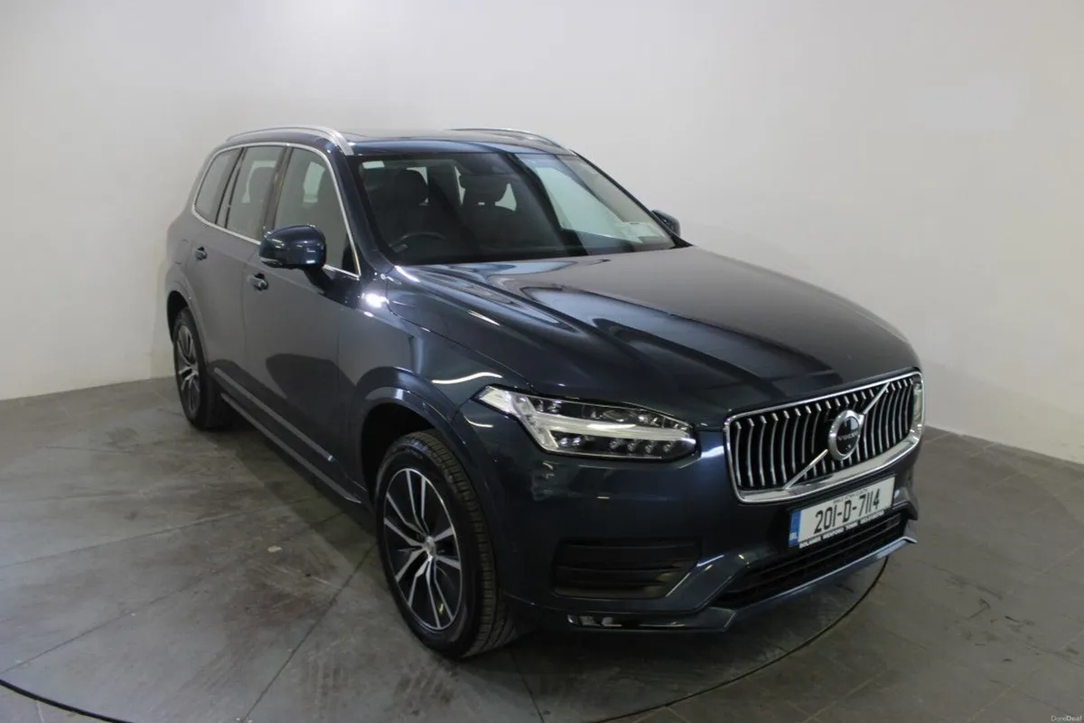 Volvo XC90 B5 (235hp) AWD Momentum Auto - Image 1