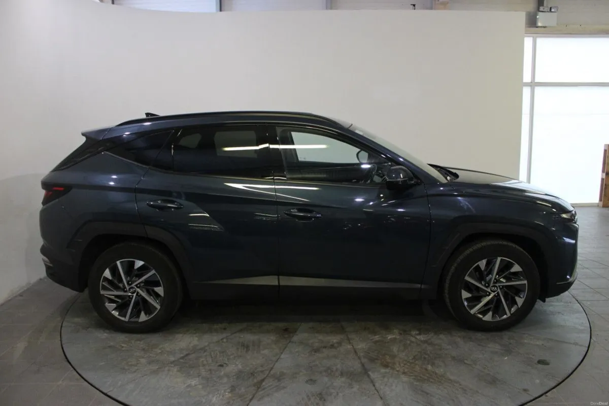 Hyundai Tucson 2WD Executive - Image 3