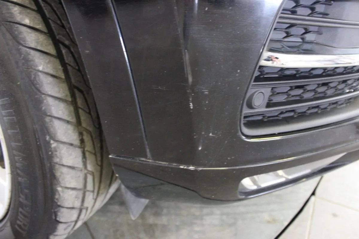 Volvo XC90 2.0 D5 225PS AWD MOMENTUM GEARTRONIC - Image 4