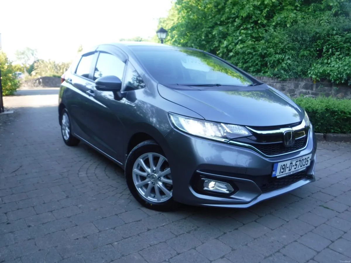 HONDA FIT 1.5 AUTO HYBRID LOW MILES HIGH SPEC - Image 1