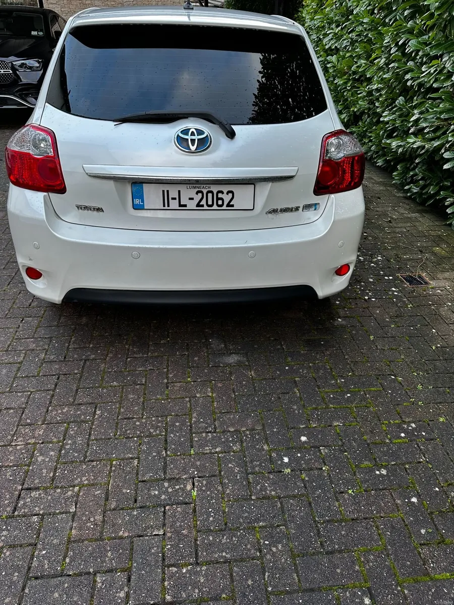 Toyota Auris 2011 - Image 4