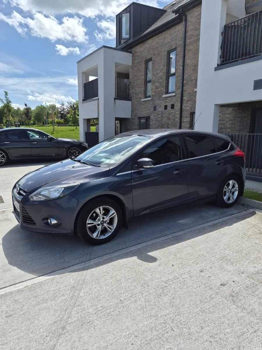 Ford Focus 2013 - Image 2