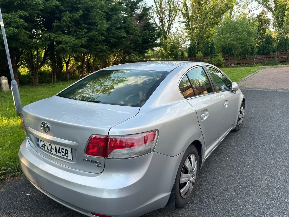 Toyota Avensis 2009 - Image 4