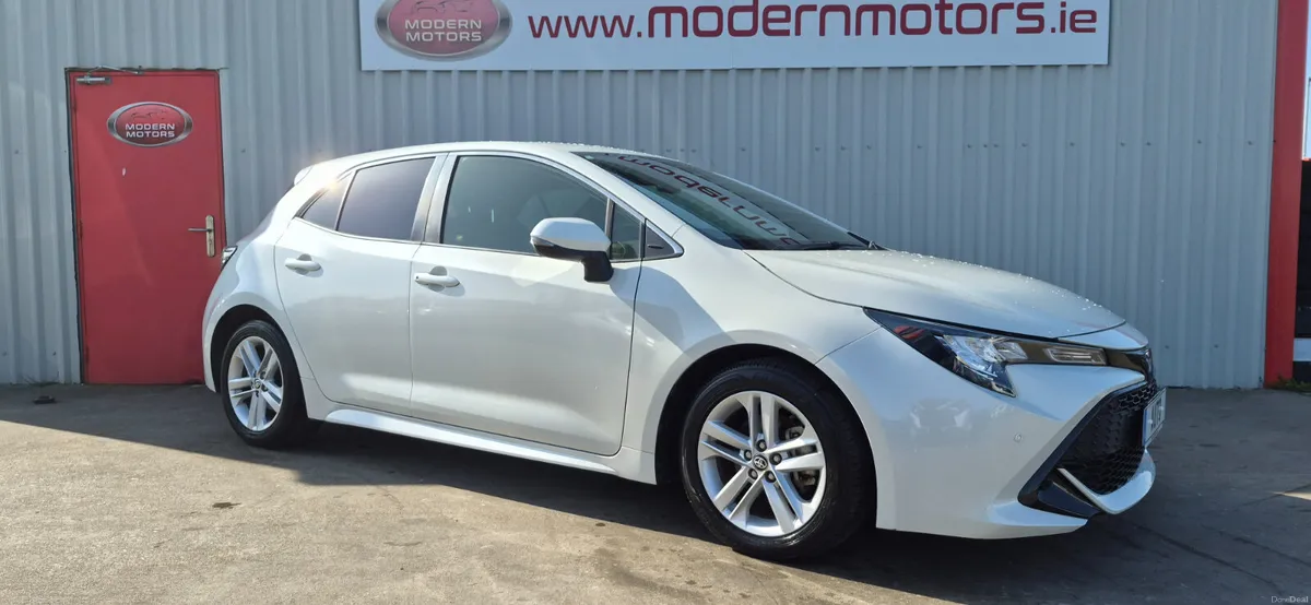 toyota corolla sport hybrid/petrol hatch new model - Image 2