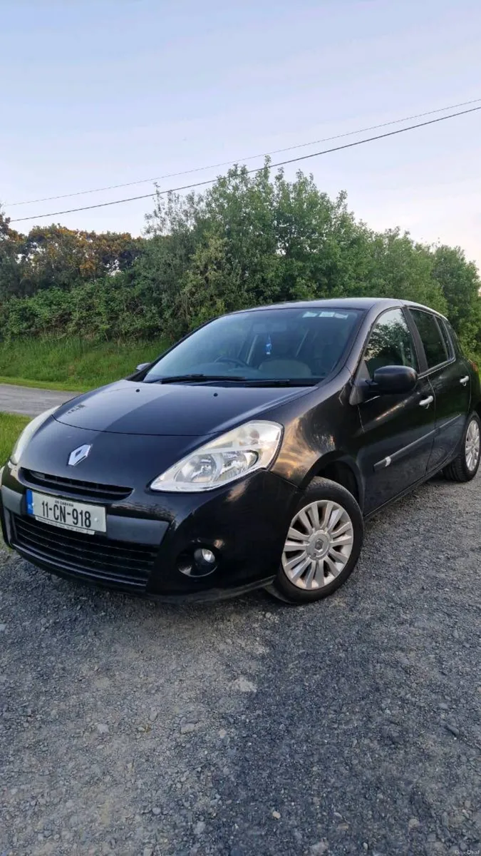 Renault Clio - Image 1