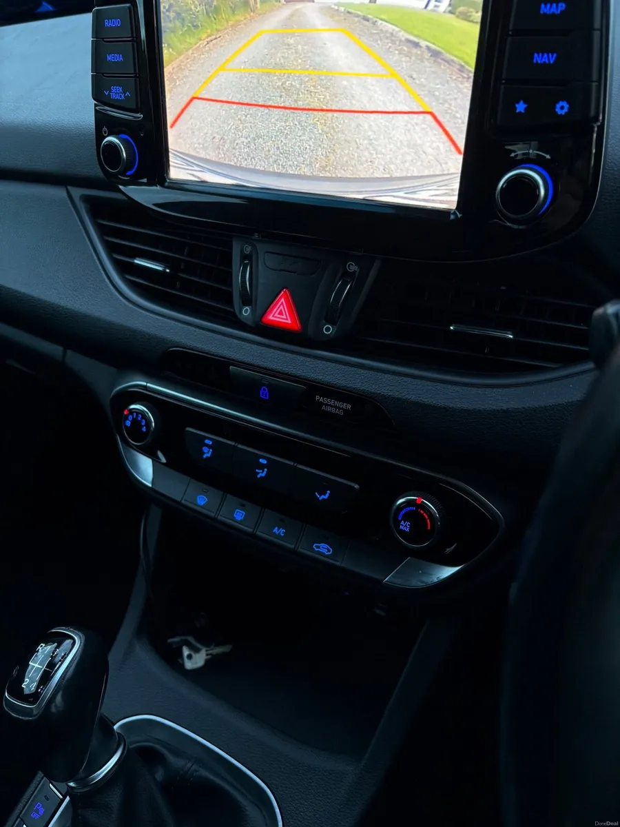 Hyundai i30 Fastback 2018 - Image 6