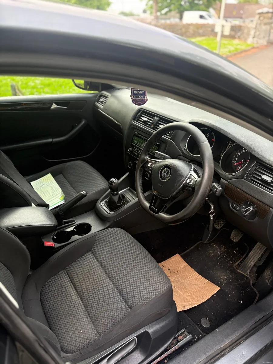Volkswagen Jetta - Image 3