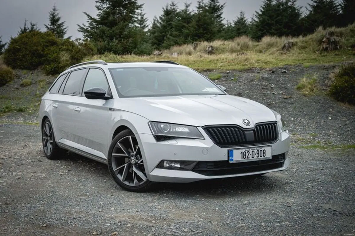 Skoda Superb Sport Line DSG 2.0 TDI - Image 1