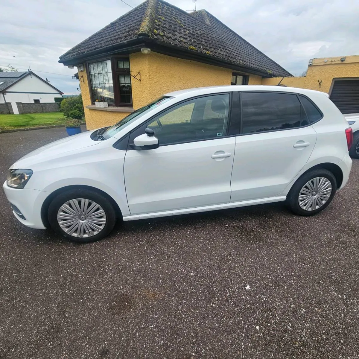 161 volkswagon polo immaculate conition only 62km - Image 3