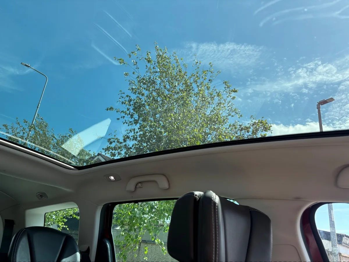 Renault Grand Scenic SIGNATURE DCI - Image 3
