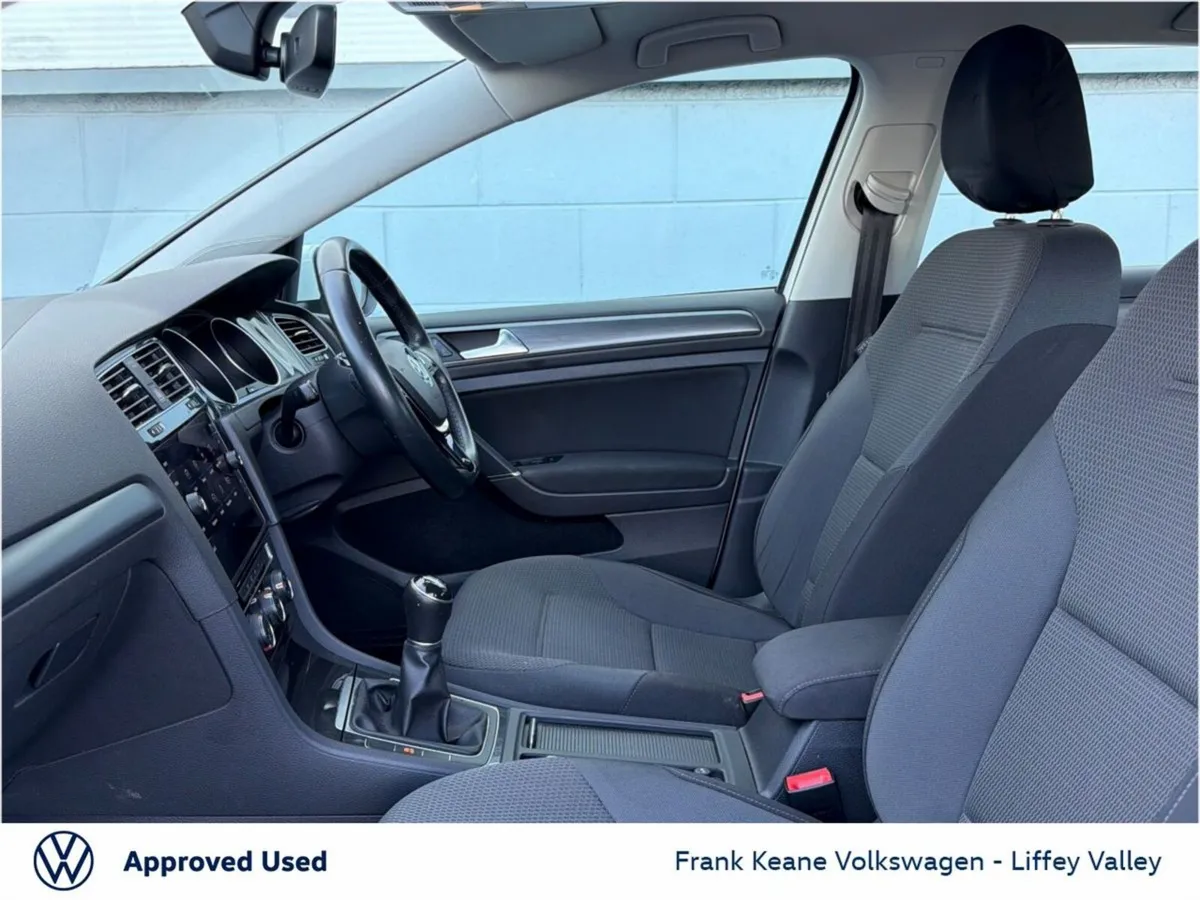 Volkswagen Golf SE NAV 1.0 TSI 110HP *WHITE* CARPL - Image 4