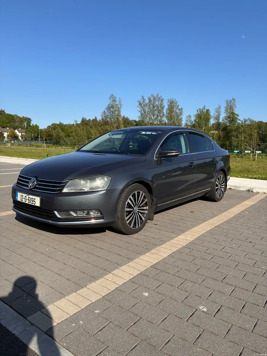 VW Passat 2012 2.0 TDI Bluemotion - Image 2