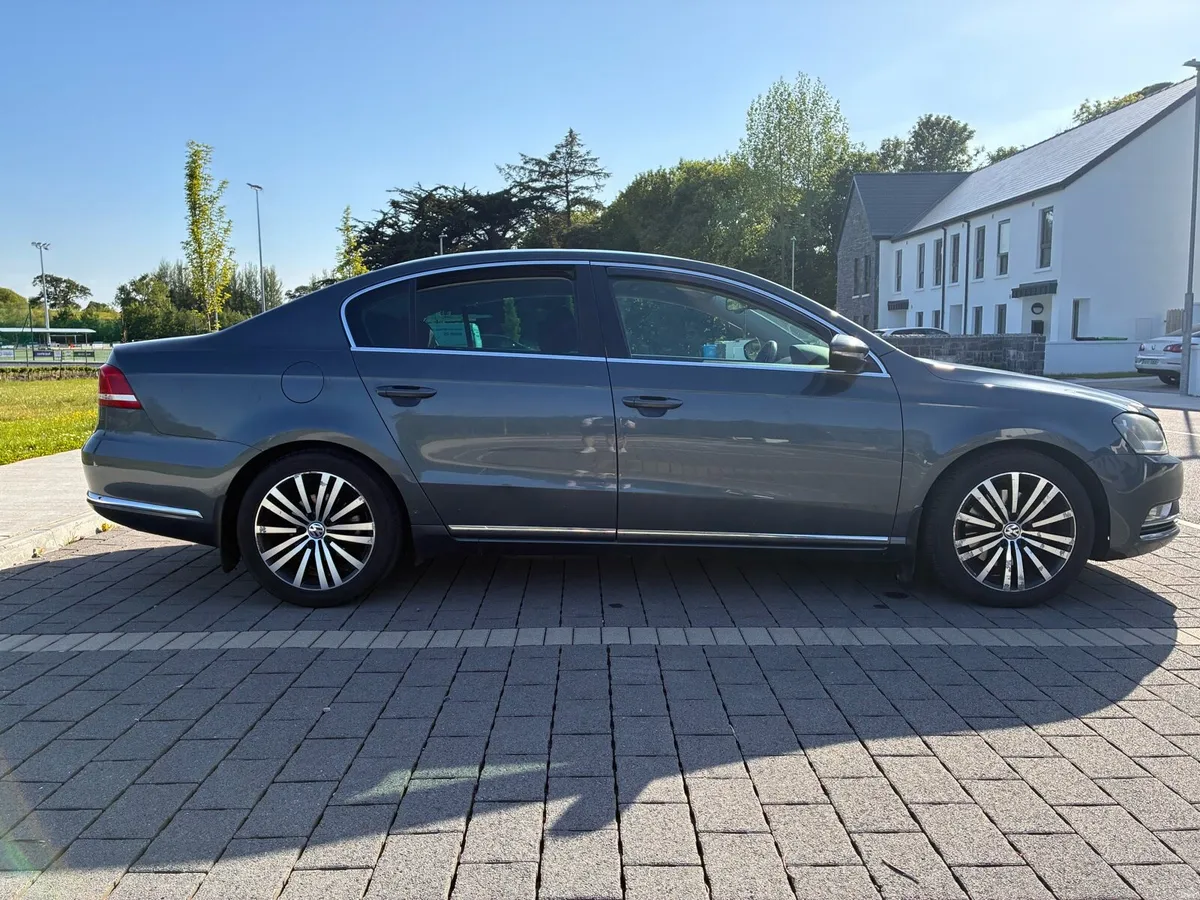 VW Passat 2012 2.0 TDI Bluemotion - Image 3