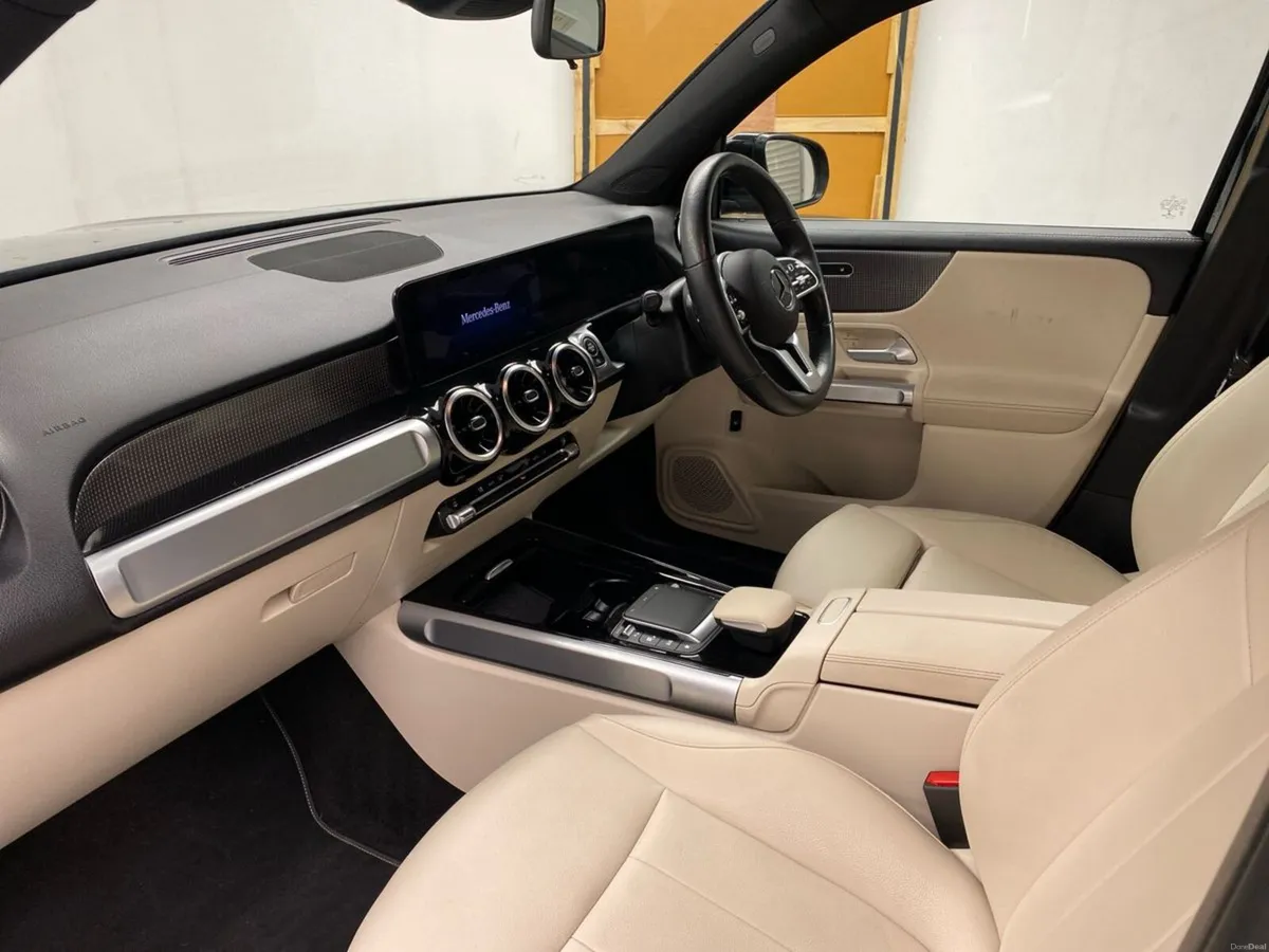 Mercedes-Benz GLB 200 d Progressive Auto - Image 2