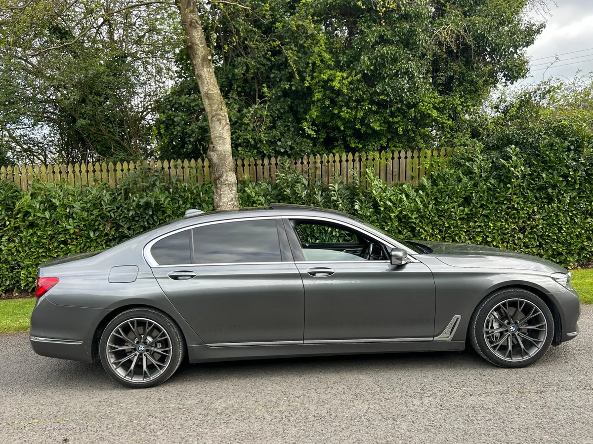 17 BMW 7-Series 730LD Huge Spec Exclusive €22500 - Image 3