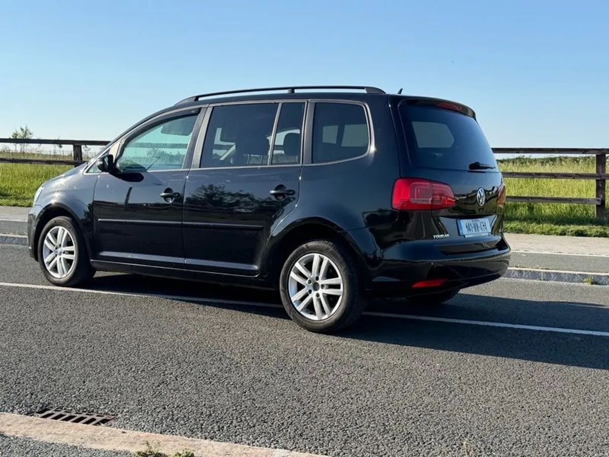 2014 Volkswagen Touran - Image 4