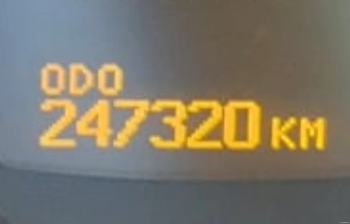 Toyota Auris petrol - Image 4