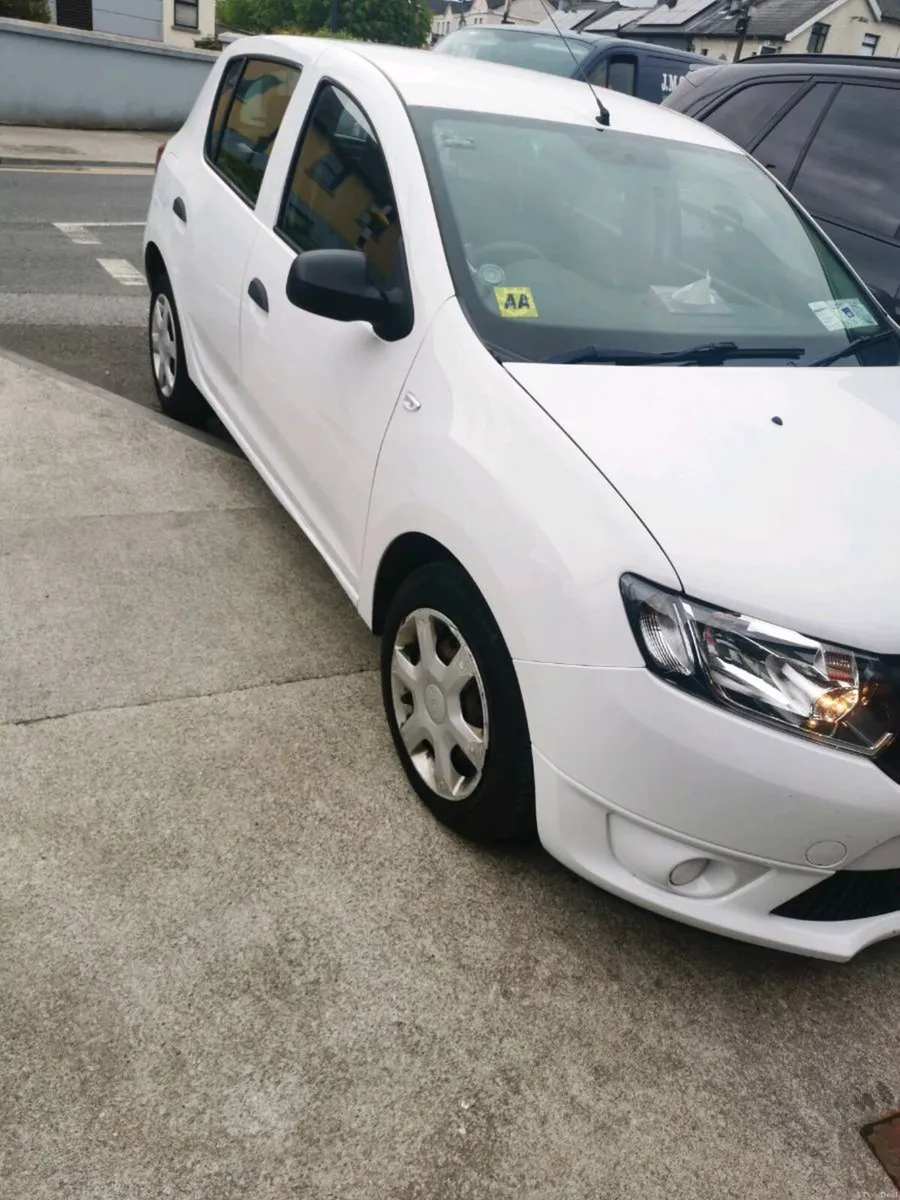 Car - Image 1