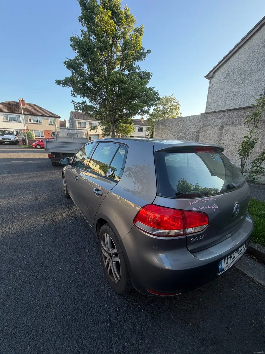 2010 Volkswagen Golf - Image 4