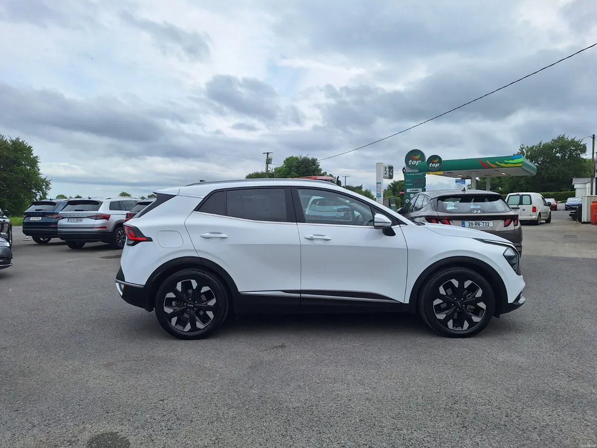 Kia Sportage 1.6 Plug In Hybrid Auto *High Spec - Image 2