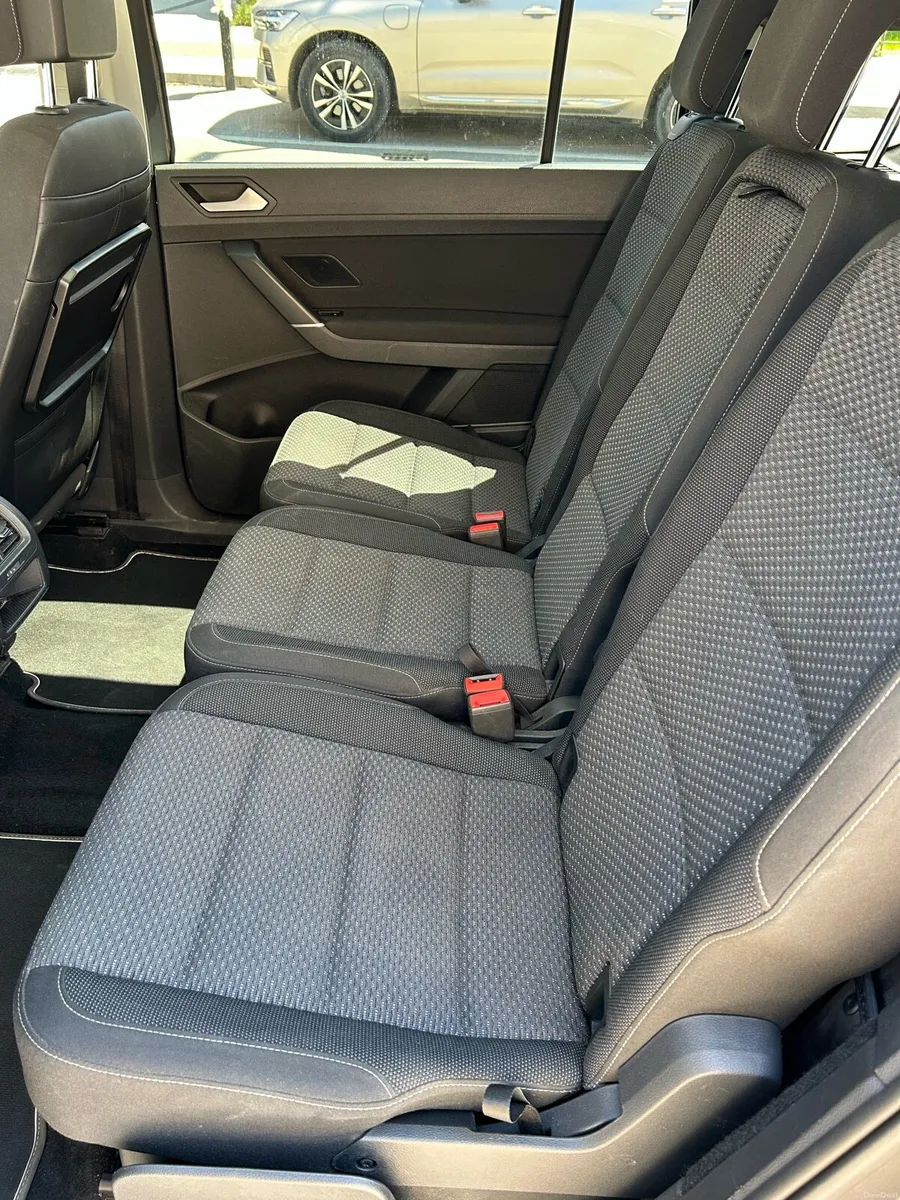 2016 Touran, 1.6TDI, 7 seater - Image 4
