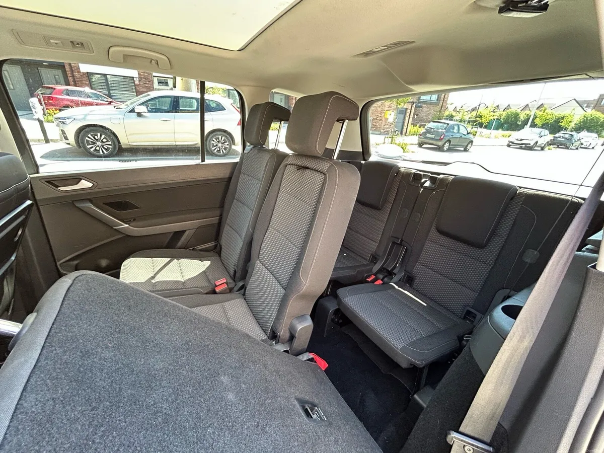 2016 Touran, 1.6TDI, 7 seater - Image 6