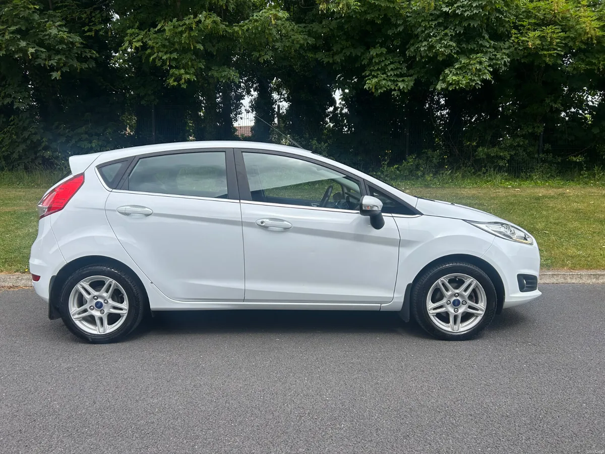 Ford Fiesta 2015 (NCT 06/27. TAX 01/27) - Image 3