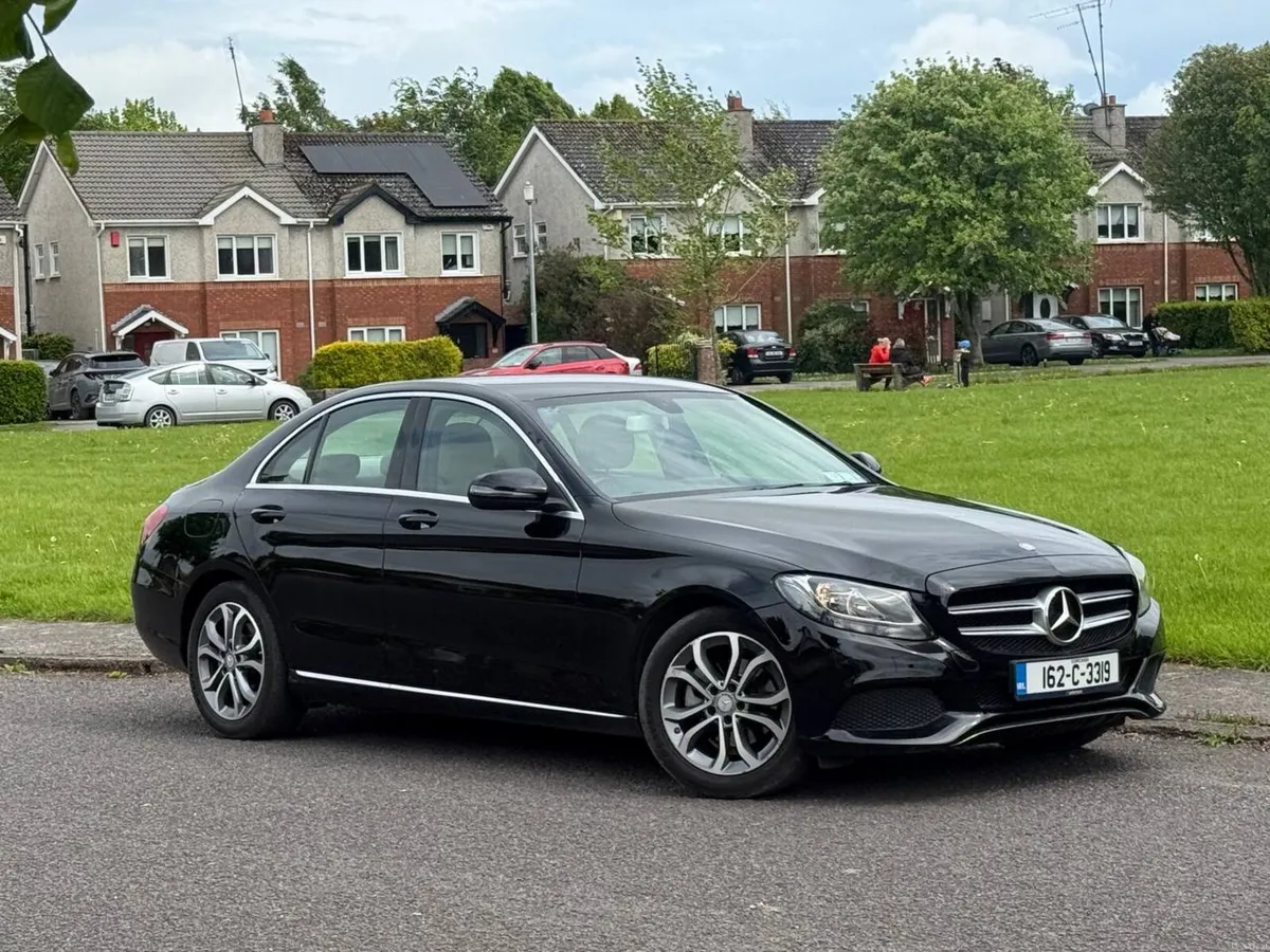 Mercedes Benz Perfect condition 👌 Automatic - Image 1