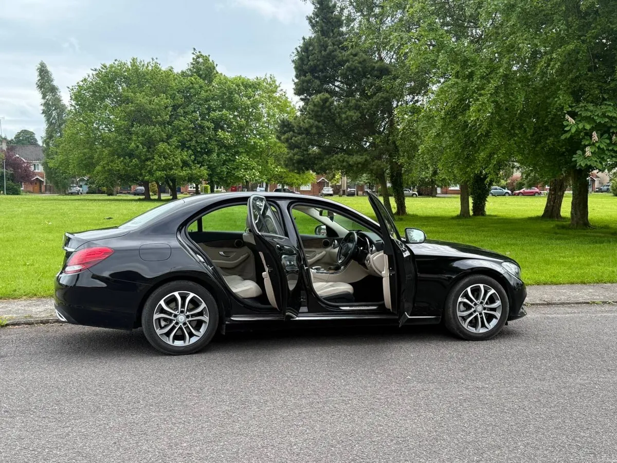 Mercedes Benz Perfect condition 👌 Automatic - Image 4