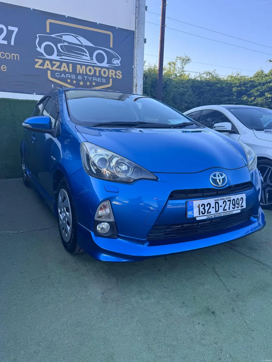 Toyota Aqua 2013 - Image 2