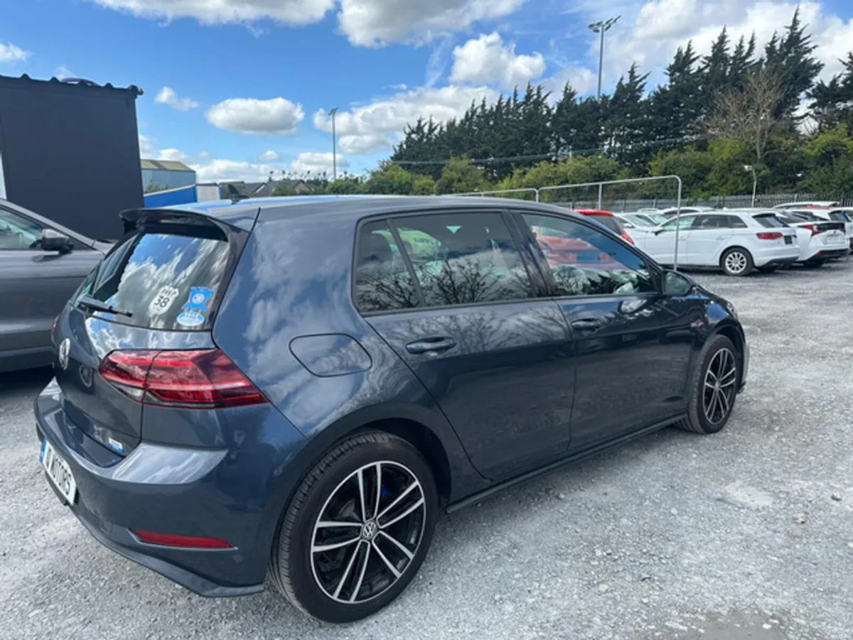 Volkswagen Golf VOLKSWAGEN GOLF GTE Automatic Petr - Image 3